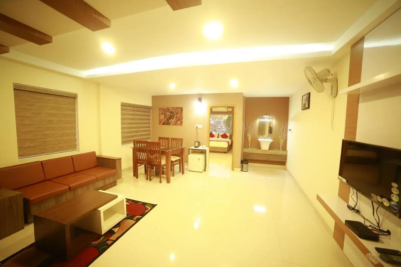 Hotel Rithu Regency Angādipuram Índia