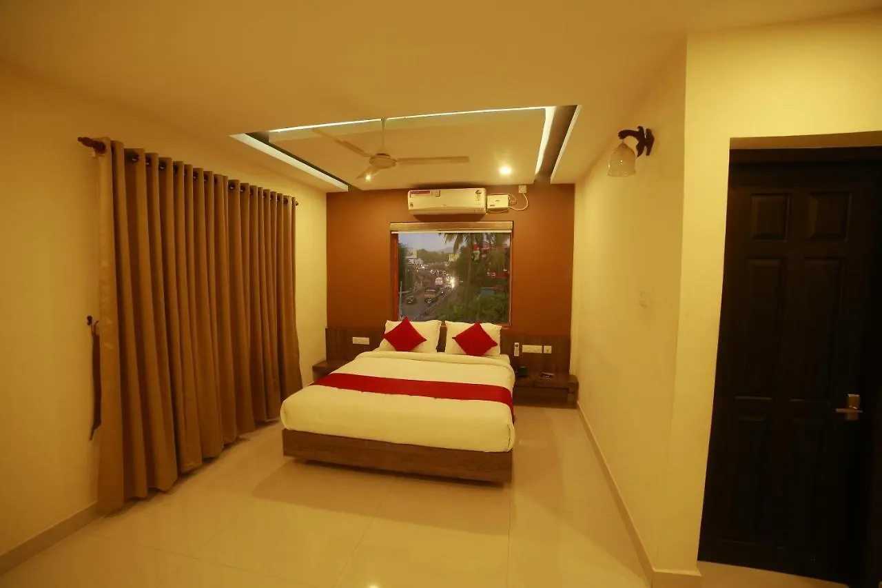 Hotel Rithu Regency Angādipuram