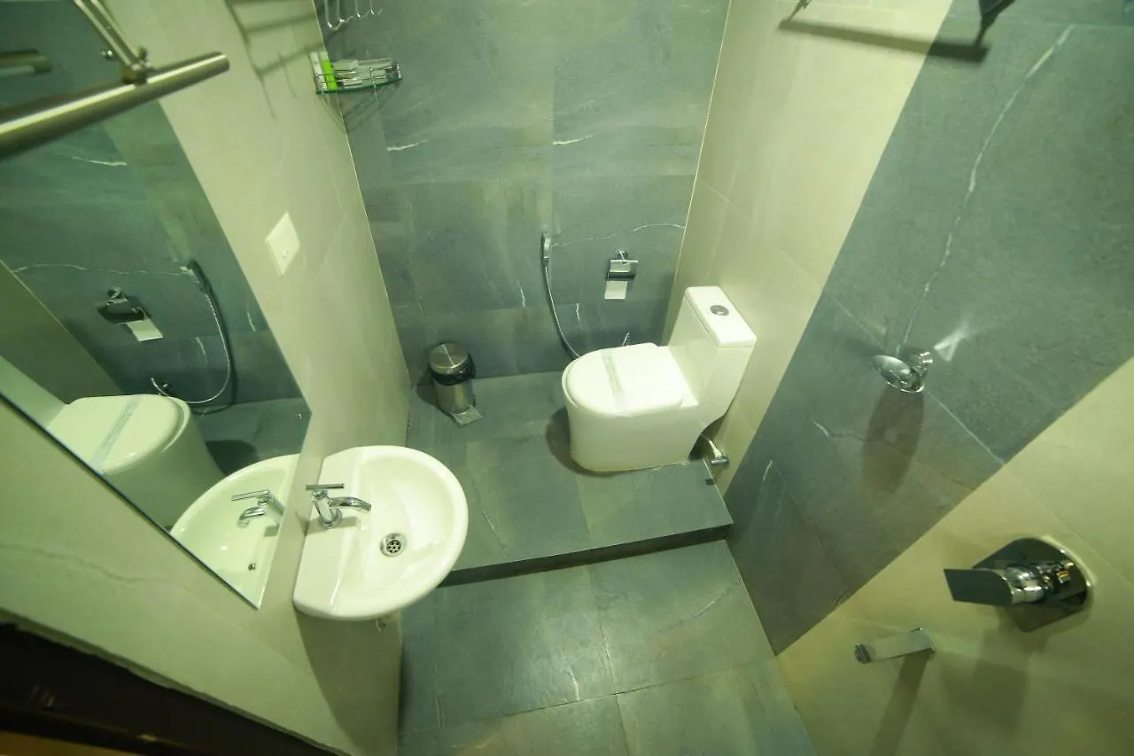 Hotel Rithu Regency Angādipuram