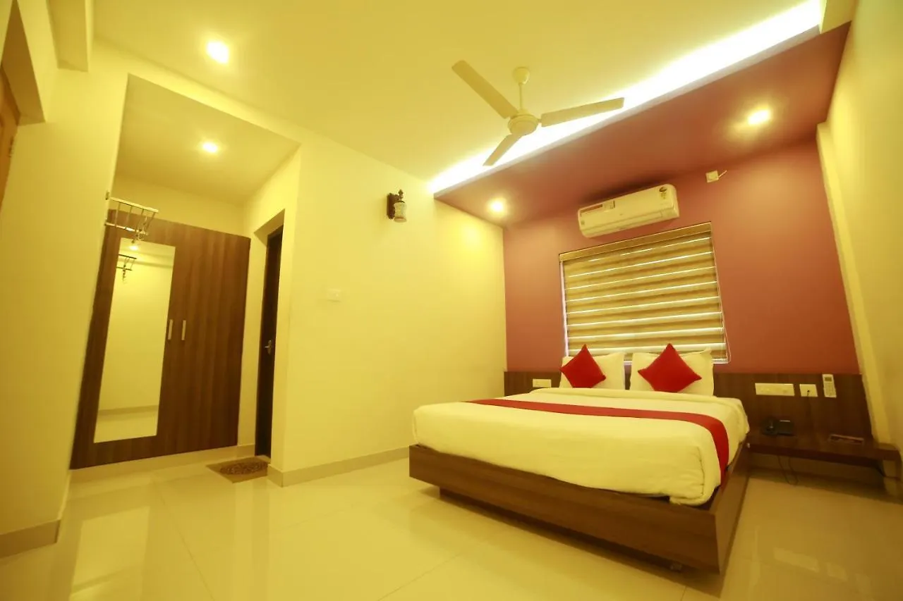 Hotel Rithu Regency Angādipuram