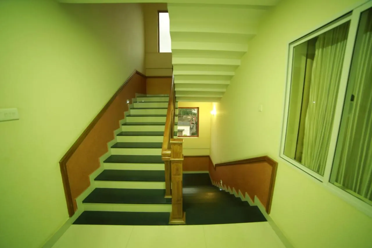 Hotel Rithu Regency Angādipuram